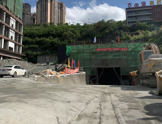 攀西钒钛科技产业园阳光隧道爆破安全监测