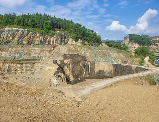 犍为县泉水鼎金瓷土厂爆破振动衰减检测